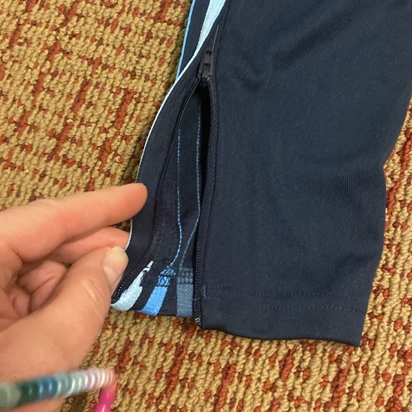 Adidas climacool  joggers - Picture 9 of 9